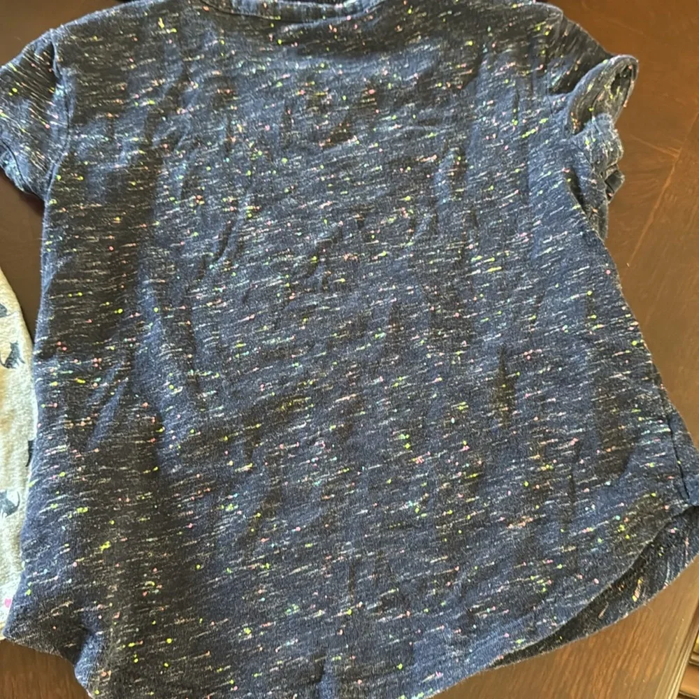 Gap Kids Girl’s Tee Bundle Of 4 Embellished Size 4-5